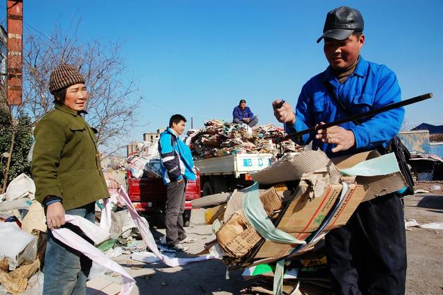 廣東老板開超市，利用“廢品回收”，年賺80萬，玩的就是套路